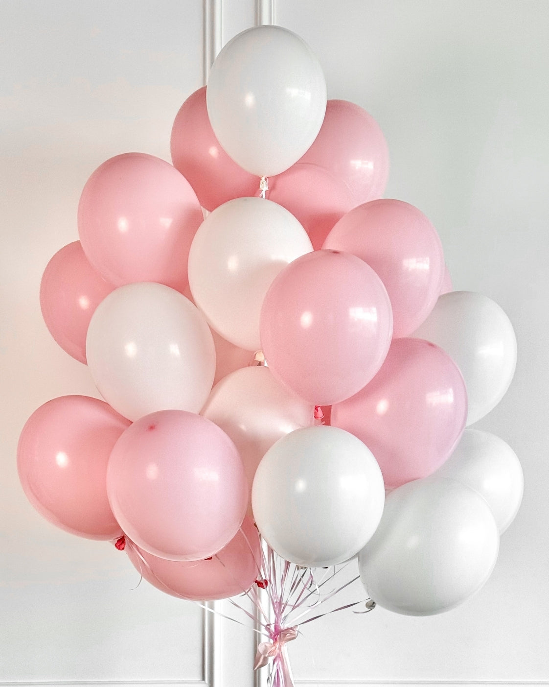 Біло-рожева хмаринка