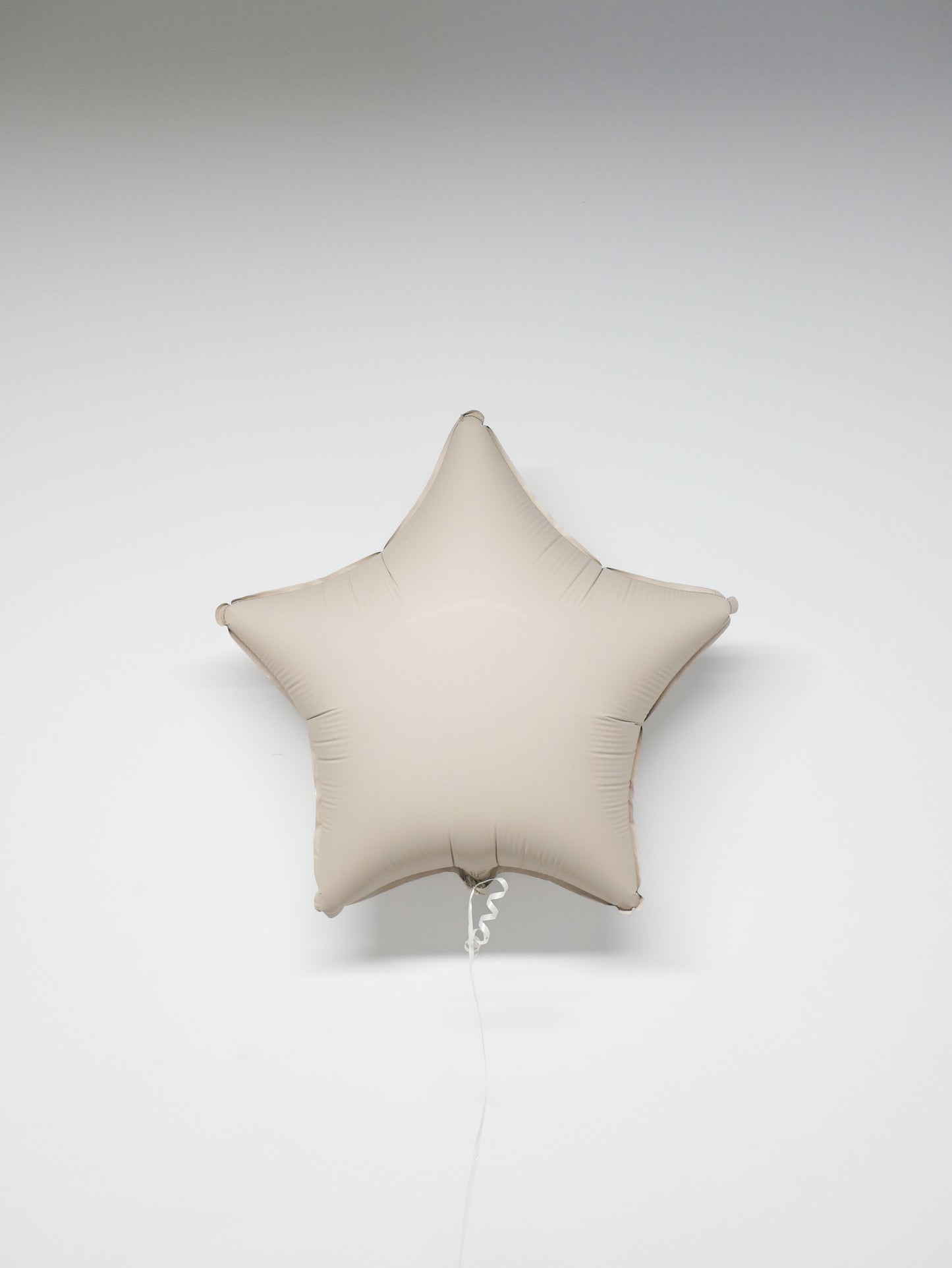 Фольгована кулька зірка молочного кольору