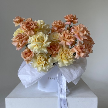 Floral arrangement in a box based on a French rose, S